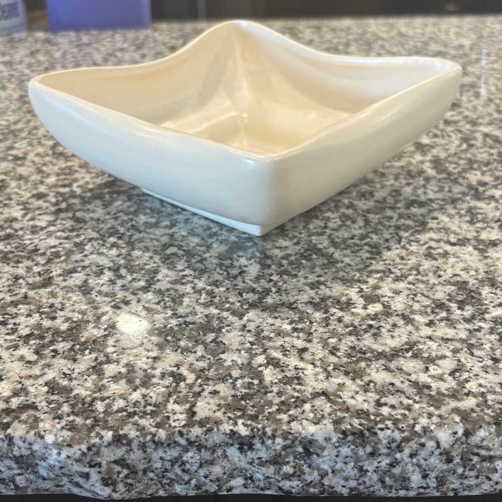 Vintage Mid Century modern  McCoy Cream Colored Planter